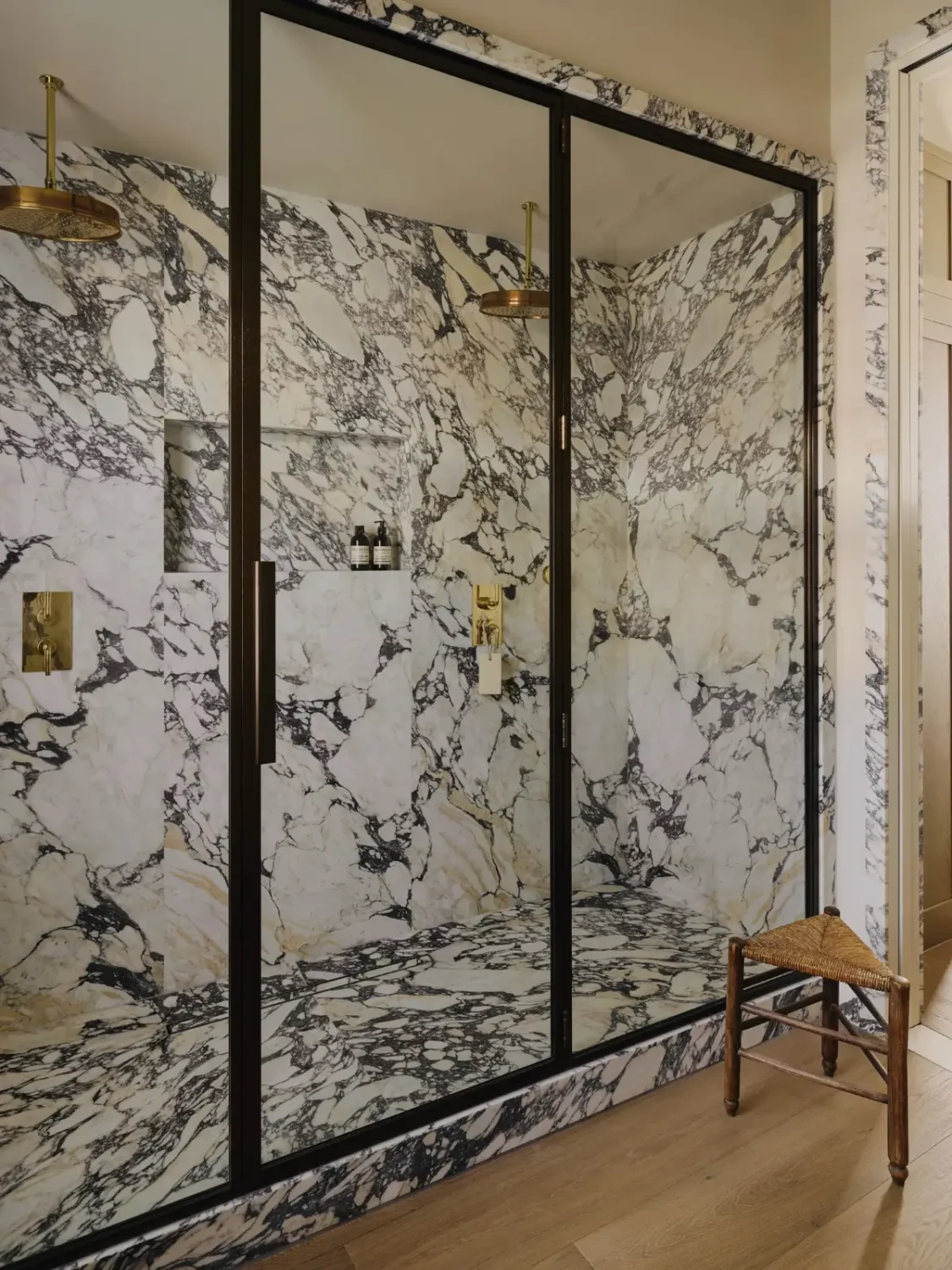 double shower marble tiles