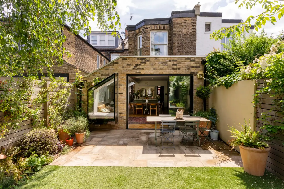 garden-with-extension-victorian-house