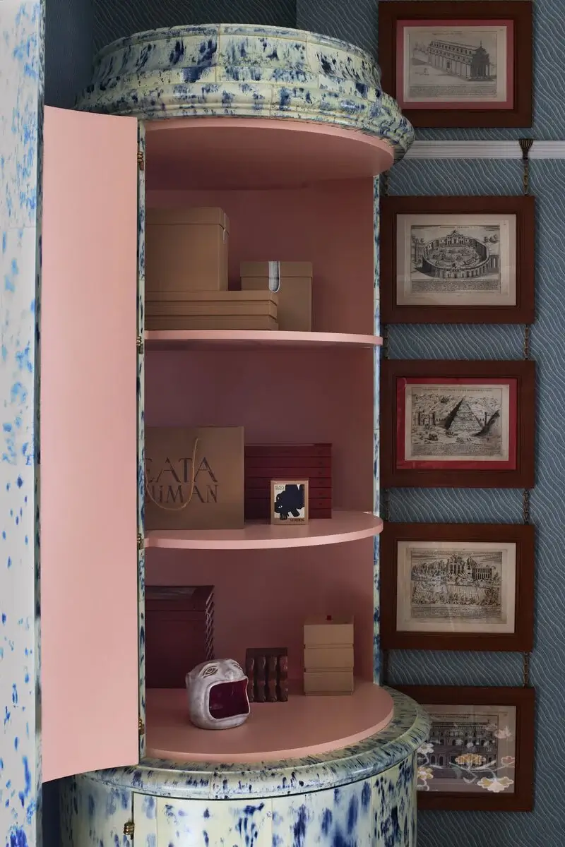 Mylands Beata Heuman 188 01. Drawing Room 5 No.17 MorMor Zaza Kakelugn The Dependables Paint Collection by Beata Heuman and Mylands