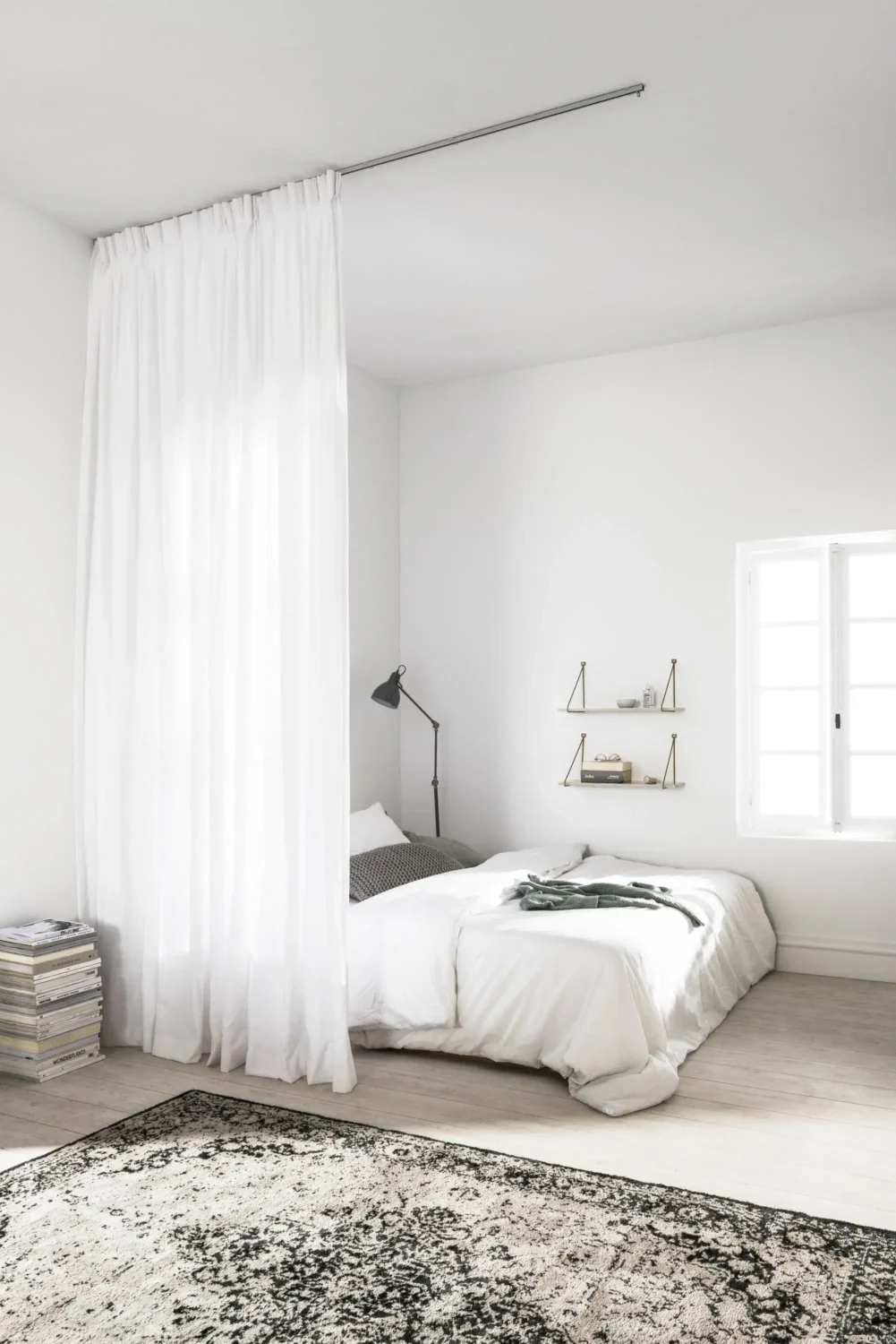 simple-curtain-grey-white-studio-apartment-nordroom
