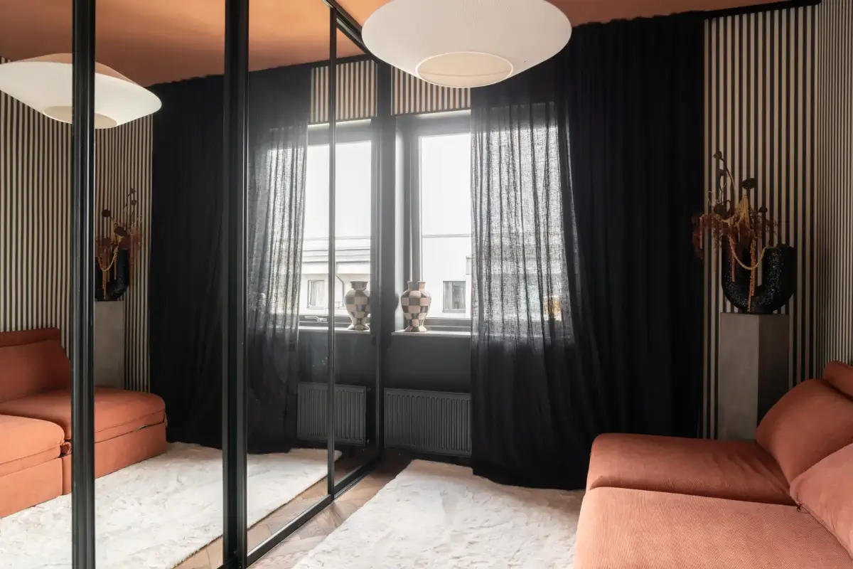 wardrobe room